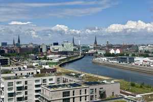 Spektakuläre familienfreundliche Wohnung im 13. OG im Design-Holzhochhaus – Hamburg – Vorschaubild 6