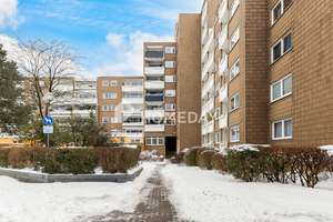 Großzügige 4-Zimmer-Etagenwohnung mit Loggia und Tiefgaragenstellplatz in Hannover Misburg-Nord