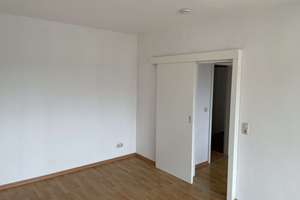 Sehr schöne 1-Raum-Wohnung mit Balkon in Kirchhasel – Hinter der Kirche 1, 7407 Uhlstädt-Kirchhasel – Vorschaubild 10