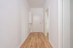 Kernsanierte 3-Zimmer-Wohnung mit Süd-Balkon *bezugsfrei* – Regensburger Straße 10a, 10777 Wilmersdorf, Berlin – Vorschaubild 9