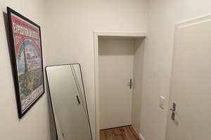 Gemütliches, vollmöbliertes 1-Zimmer-Apartment mit hohen Decken – ab 01.08. oder 15.08. verfügbar – Collenbachstraße 64, 40476 Derendorf, Düsseldorf – Vorschaubild 3