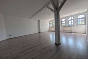 Großzügige Wohnung über den Dächern von Albstadt mit tollem Schnitt in ehemaliger Textilfabrik – Die vollständige Adresse der Immobilie erhältst du vom Anbieter., 72461 Albstadt – Vorschaubild 1