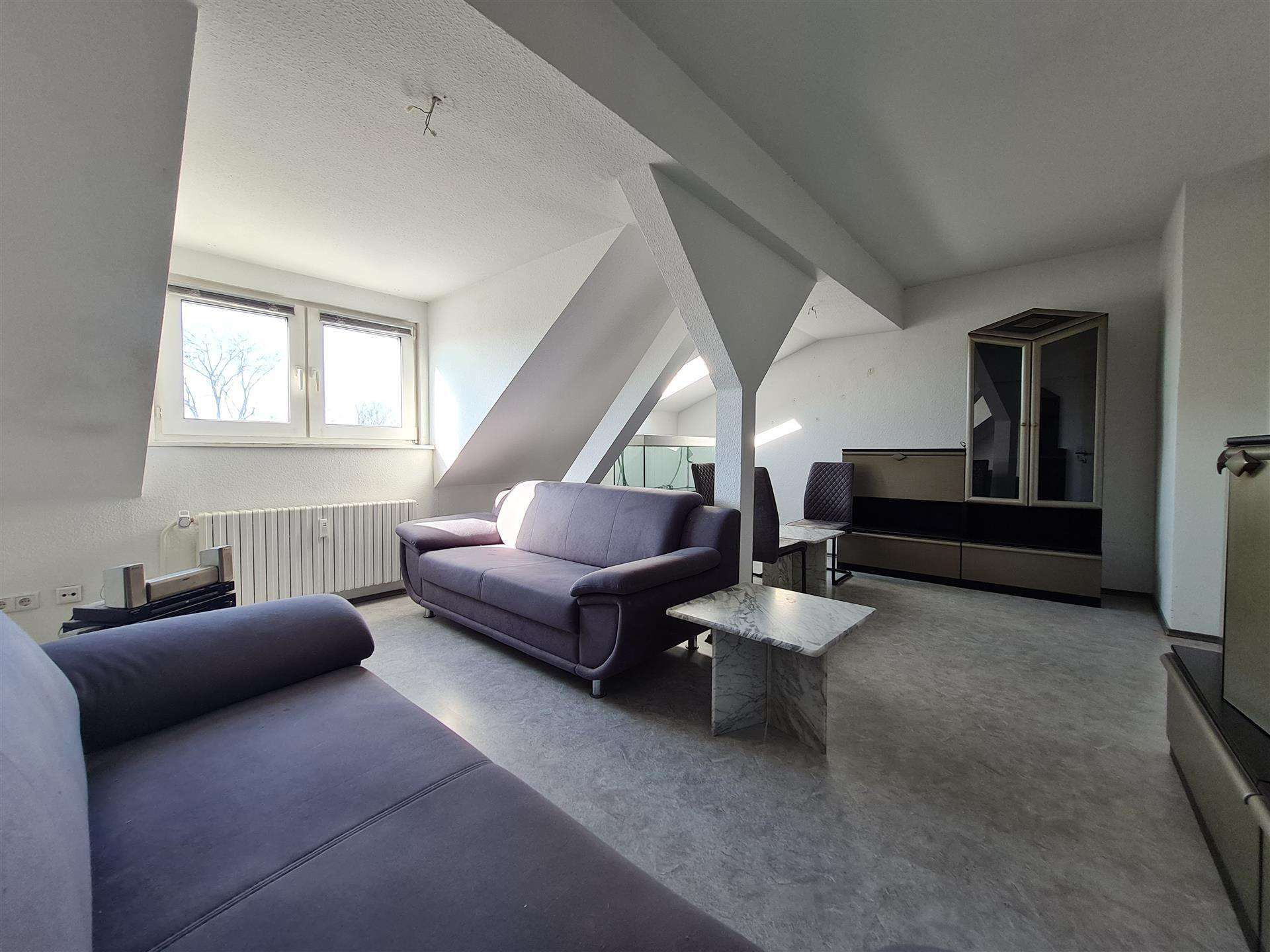 Immobilie in Hattingen - Gemütliche Dachgeschosswohnung in Hattingen-Welper: Ihr perfekter Einstieg in die Immobilienwelt - Bild 2