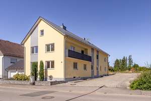 Freistehendes 2 Parteienhaus mit Ausbaupotenzial in bester Wohnlage! – Die vollständige Adresse der Immobilie erhältst du vom Anbieter., 85098 Großmehring – Vorschaubild 3