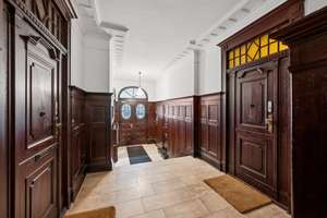 Kudamm-Seitenstraße: Traumhafter Altbau mit Originaldetails, Balkon & Südwest-Ausrichtung – Die vollständige Adresse der Immobilie erhältst du vom Anbieter., 10707 Charlottenburg, Berlin – Vorschaubild 12
