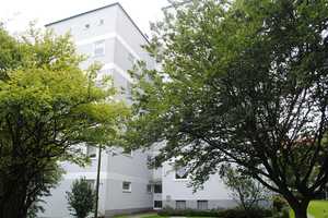 Wohn(t)raum: lichtdurchflutete 3-Zimmer-Wohnung mit großem Balkon – Rosendelle 41, 44869 Bochum – Vorschaubild 1
