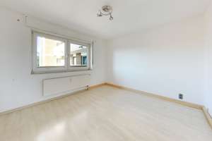 Viel Platz für Ihre Wohnideen – inklusive Aufzug und Sonnen-Loggia  – Die vollständige Adresse der Immobilie erhältst du vom Anbieter., 40885 Lintorf, Ratingen – Vorschaubild 3