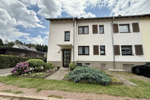 Schönes Ein- Zweifamilienhaus mit Garten u. Garage in ruhiger Lage von Losheim am See-Britten – Die vollständige Adresse der Immobilie erhältst du vom Anbieter., 66679 Losheim am See – Vorschaubild 2