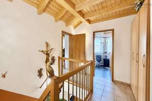 Ihr neues Zuhause in Bestlage – stilvolles Einfamilienhaus mit viel Platz und besonderem Charme! – Die vollständige Adresse der Immobilie erhältst du vom Anbieter., 84036 Schönbrunn, Landshut – Vorschaubild 9