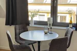 Moderne, voll möblierte 1-Zimmer-Wohnung in Top-Lage Düsseldorf – ab 01.05. (Nachmieter gesucht) – Engelbertstraße 9, 40233 Flingern Süd, Düsseldorf – Vorschaubild 2