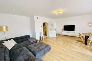 Großzügiges 5-Zimmer Haus in Freising – Theodor-Scherg-Straße 22a, 85354 Freising – Vorschaubild 6