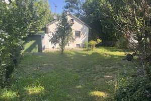 Renovierungsbedürftiges Haus auf 630qm großem Garten