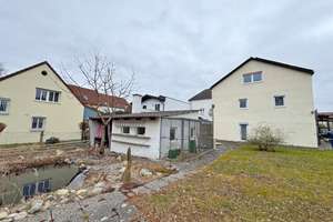 Eggenfelden! Doppelhaushälfte mit großem Garten in der Innenstadt (250923) – Die vollständige Adresse der Immobilie erhältst du vom Anbieter., 84307 Eggenfelden – Vorschaubild 2
