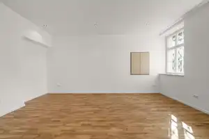 Charmante, kernsanierte 2-ZKB in denkmalgeschütztem Altbau direkt am Augsburger Dom – Augsburg – Vorschaubild 3