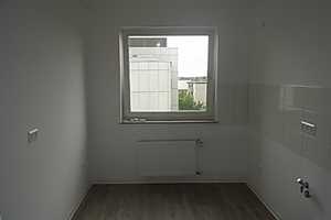 Am Mittellandkanal: renovierte 2-Zimmer-Wohnung 55,54m²  sofort verfügbar – Hinrichsring 23, 30177 Hannover – Vorschaubild 5