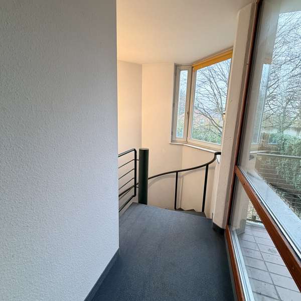 *** helle 4-Zimmer-Wohnung auf zwei Etagen - Balkon - Terrasse - Stellplatz - Vaalserquartier ***