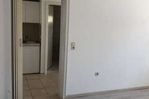 Helle 1-Zimmer-Wohnung mit Singleküche in Rheinstetten, vollständig renoviert, – 76287 Rheinstetten – Vorschaubild 4