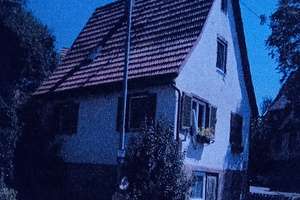 Kleines Wohnhaus (ca. 71m²) mit Keller und Stellplatz zu vermieten – Die vollständige Adresse der Immobilie erhältst du vom Anbieter., 72218 Wildberg – Vorschaubild 2