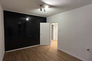 Lebendiges Stadtleben: 2-Zimmer-Wohnung mit Garage – Alfredstraße 245, 45131 Rüttenscheid, Essen – Vorschaubild 5