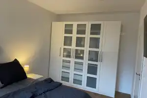 Moderne, familientaugliche 3-Zi.-Whg. mit Dachterrasse * 90 m² * Baujahr 2020 – Welfenstr. 20a, 81541 München – Vorschaubild 6