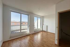 Familienglück inklusive 2 Garagen!!! Sonniges Reihenhaus mit 5 Zimmern und Dachterrasse in Feucht  – Die vollständige Adresse der Immobilie erhältst du vom Anbieter., 90537 Feucht – Vorschaubild 10