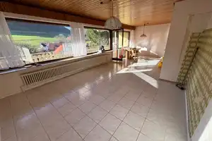 Besonderes 2-3 Familienhaus mit Garten, 3  Garagen in ruhiger Lage mit besonderer Aussicht – Im Hungerbühl 10, 73529 Ostalbkreis – Vorschaubild 12