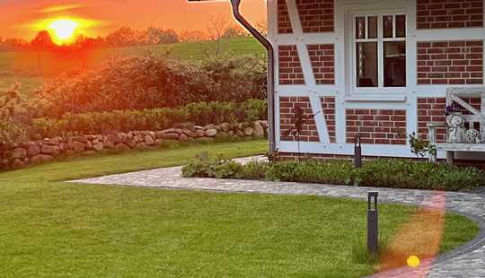 Bild von Premium Fachwerkhaus am Duvenstedter Brook + Weitsicht - Effizienzhaus 40 / A+