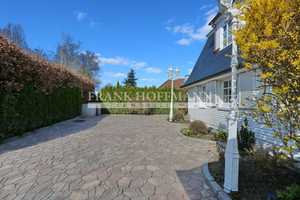 Stilvolle Villa mit großem Garten und Garage in Hamburg-Volksdorf – Hamburg – Vorschaubild 7