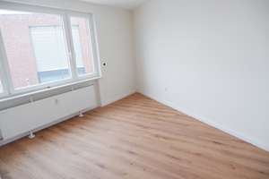 Modernisierte Stadtwohnung mit Balkon – Schillerstraße 32, 21502 Geesthacht – Vorschaubild 5