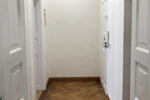 Charmante 2-Zimmer-Altbauwohnung in Laim mit stilvollen Details – Die vollständige Adresse der Immobilie erhältst du vom Anbieter., 80687 Friedenheim, München – Vorschaubild 8