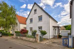Modernisiertes Wohlfühl-Haus (6 Zi) in Rüsselsheim mit Terrassen & Wintergarten! Zentrale Top-Lage! – Die vollständige Adresse der Immobilie erhältst du vom Anbieter., 65428 Rüsselsheim am Main – Vorschaubild 20