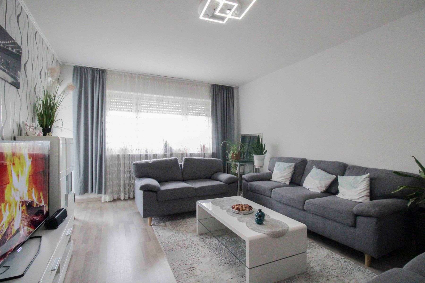 Zusammen anpacken: Gestaltbare Dachgeschosswhg. in Vorstadtlage, Neckar Odenwald Kreis – Bild 2