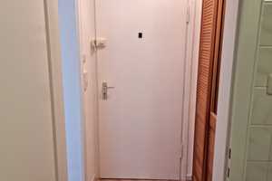 schöne, vollständig renovierte 1-Zimmer-Wohnung mit Einbauküche in München – Engadiner Str. 28, 81475 München – Vorschaubild 4