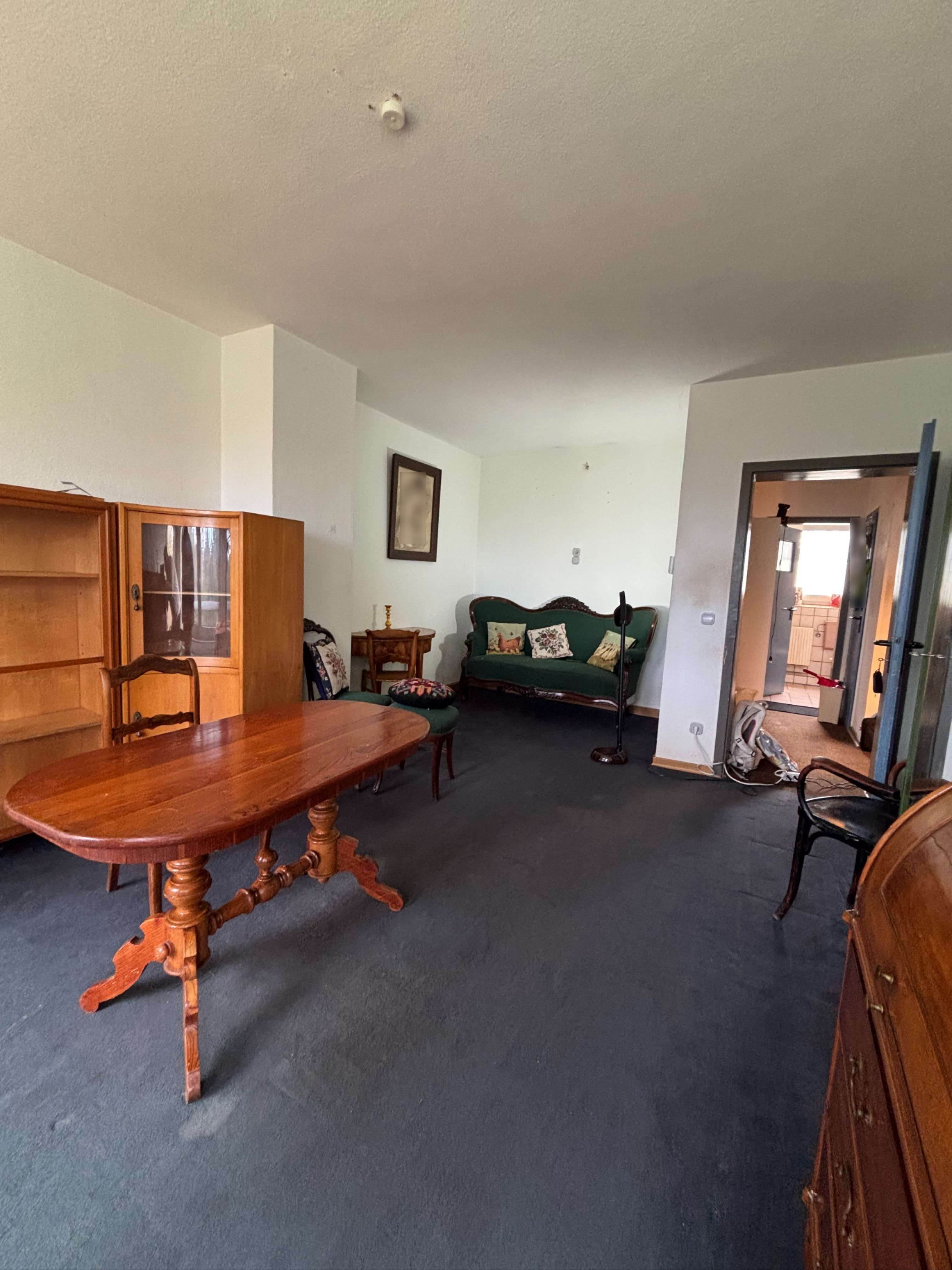 Renovierungsbedürftige 2-Zimmerwohnung in Aachen mit tollem Blick ins Grüne!, Aachen – Bild 3