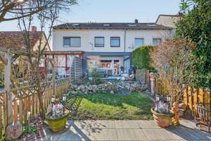 Ilten! - Helles Reihenhaus mit 4 großzügigen Zimmern und Wintergarten – Die vollständige Adresse der Immobilie erhältst du vom Anbieter., 31319 Sehnde – Vorschaubild 2