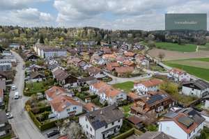 Traumhaft geschnittene Doppelhaushälfte in familienfreundlicher
Wohngegend – Die vollständige Adresse der Immobilie erhältst du vom Anbieter., 85617 Aßling – Vorschaubild 3