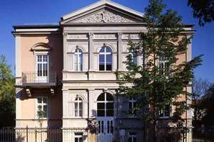 Attrakt. 4-Zi-WE in repräsentativer Stadtvilla, ruhige Lage – Die vollständige Adresse der Immobilie erhältst du vom Anbieter., 1069 Südvorstadt-West, Dresden – Vorschaubild 2