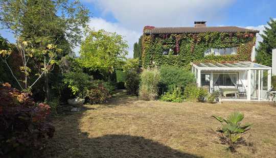 Bild von Sanierungsbedürftiges EFH mit vielen Optionen auf wunderschönem Südgrundstück!