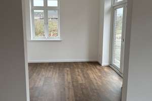 Der Natur so nahe: Großzügiges Einfamilienhaus mit 6 Zimmern - ERSTBEZUG – Dorfstraße 48, 24790 Ostenfeld (Rendsburg) – Vorschaubild 11