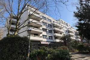 Charmante 2-Zimmer-Dachgeschosswohnung mit Balkon und Aufzug in Hamburg-Eimsbüttel