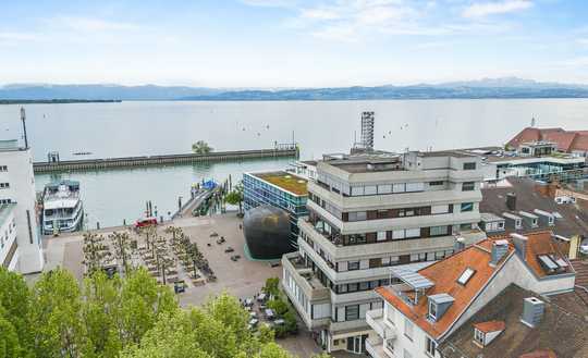 Direkte Seesicht: sofort verfügbare 5-Zimmer-Wohnung an der Uferpromenade von Friedrichshafen