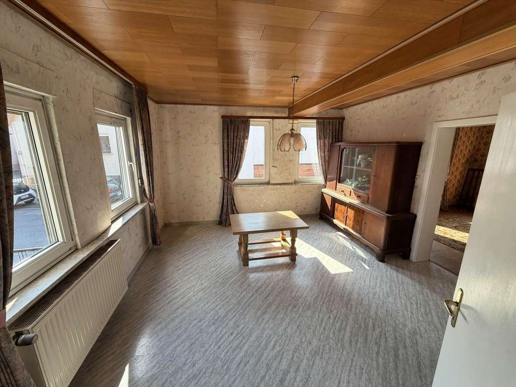 Immobilie in Freigericht - Charmantes Fachwerkhaus mit großem Hof & Nebengebäuden – seltene Gelegenheit in Bernbach!
 - Bild 3