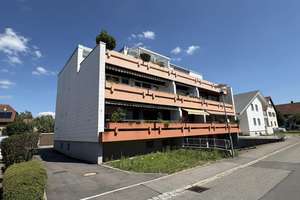 Sofort beziehbare 3-Zimmer-Erdgeschoss-Wohnung in Leutkirch im Allgäu – Die vollständige Adresse der Immobilie erhältst du vom Anbieter., 88299 Leutkirch im Allgäu – Vorschaubild 1