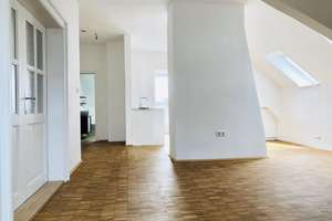 2-Zimmer Dachgeschoss-Wohnung in Bestlage Nymphenburg – Nymphenburger Straße 215, 80639 Neuhausen, München – Vorschaubild 5