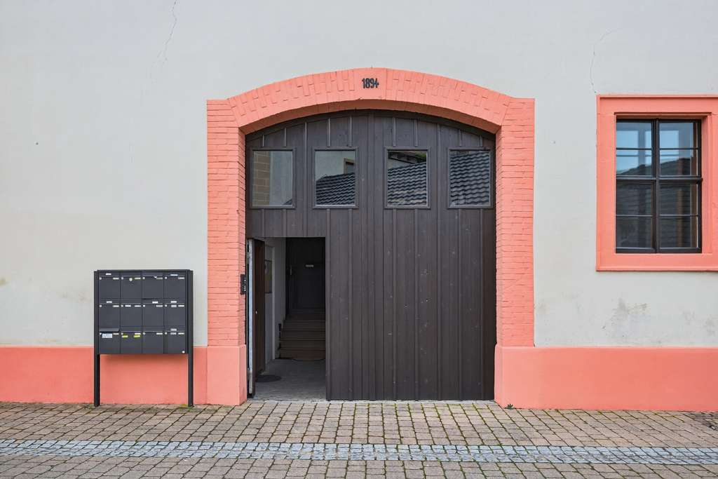 Immobilie in Rheinmünster - Historischer Charme in idyllischer Lage – Stilvolle, Sanierte Denkmalschutzwohnung - Bild 3