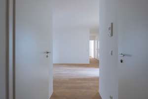 4-Zimmer-Wohnung (Typ 13) mit Balkon, zwei Badezimmern und eigenem Keller | ab sofort verfügbar – Raderberggürtel 50, 50968 Marienburg, Köln – Vorschaubild 3
