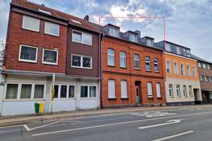 Fünffamilienhaus mit 87 m² leerer Wohnung und großem Garten. – Die vollständige Adresse der Immobilie erhältst du vom Anbieter., 46145 Sterkrade-Mitte, Oberhausen – Vorschaubild 2