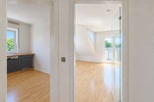 Helle Dachgeschosswohnung mit Sonnenbalkon und Weitblick – Die vollständige Adresse der Immobilie erhältst du vom Anbieter., 33647 Brackwede, Bielefeld – Vorschaubild 8