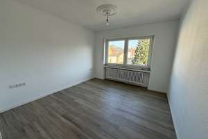 Smarter Wohnen! Renovierte, gut geschnittene 3-Zi.-Wohnung mit Süd-West-Balkon! Gladbach! – Karmannsstr. 26, 41061 Gladbach, Mönchengladbach – Vorschaubild 4