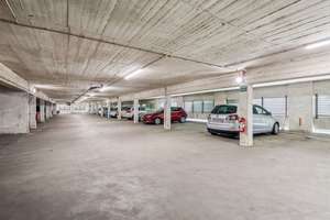 3 Zimmer, Garage, Lift, Loggia, Keller, ruhig, Süd-Lage, Zehlendorf, Küche und Bad mit Fenster – Die vollständige Adresse der Immobilie erhältst du vom Anbieter., 14169 Zehlendorf, Berlin – Vorschaubild 10